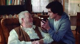 Cine chileno: El viejo y el reloj cucú de Silvio Caiozzi llega a CineLebu. Cine chileno: El viejo y el reloj cucú de Silvio Caiozzi llega a CineLebu.
