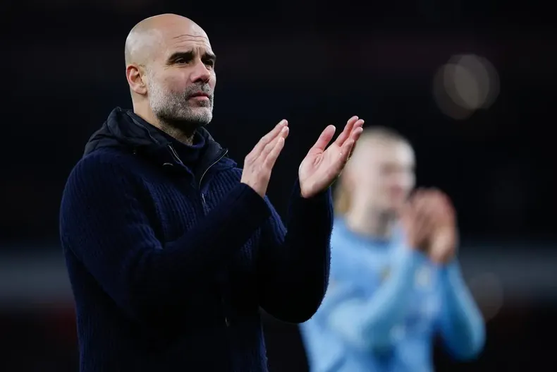 11330 guardiola city.webp
