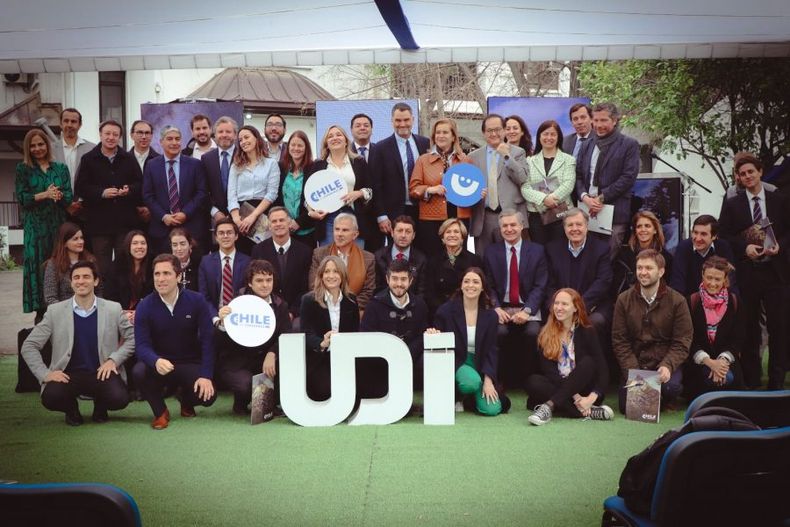 chile con esperanza de que trata nuevo programa de la udi para llegar a ser gobierno e1693245274259.jpeg
