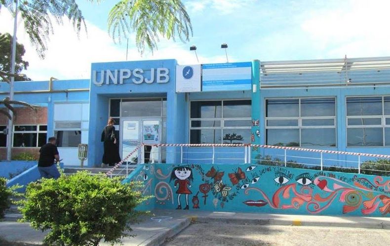 universidad argentina e1560280867330.jpg