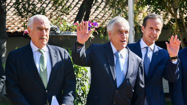 El Desconcierto | Pinera junto al grupo Libertad y Democracia e1679143782679.jpg