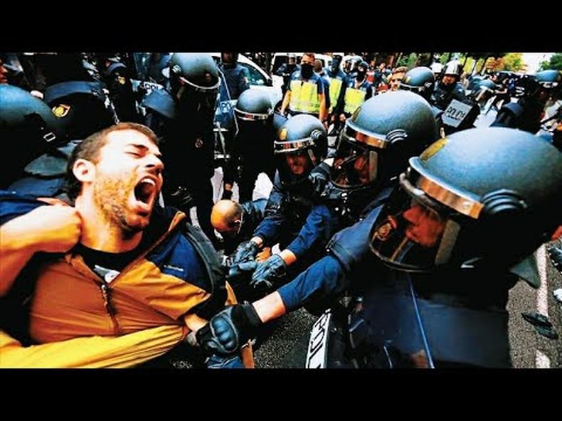 cargas policiales.jpg