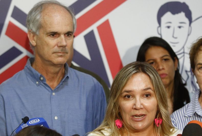 El presidente de RN Rodrigo Galilea junto a la secretaria general de la UDI Maria Jose Hoffmann Agencia Uno.jpg