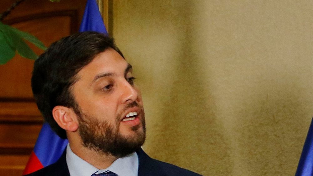 Soto detalla negociación y admite que espera que mañana se cierren las bases constitucionales
