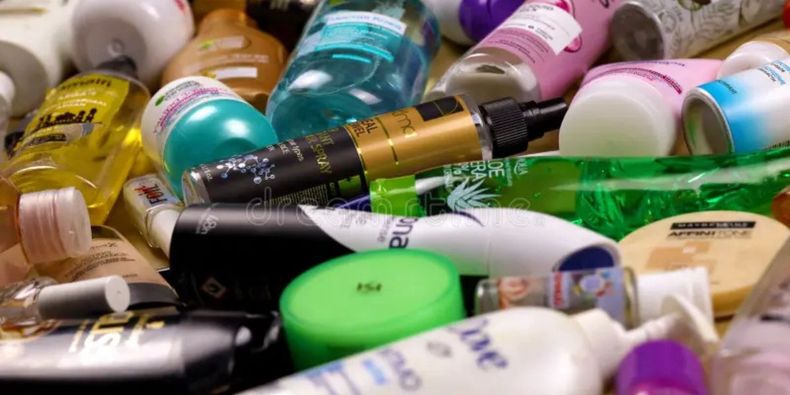 Envases de plástico de la industria cosmética.&nbsp;