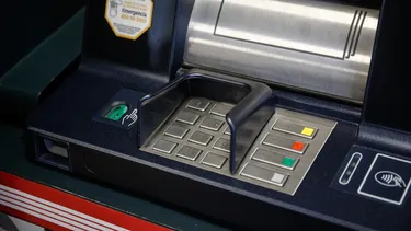 Sernac aclara reglas a bancos: No pueden rechazar reclamos por fraude sin resolución de un tribunal