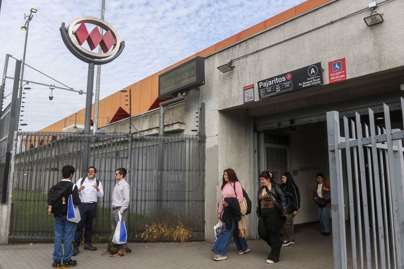 Estación Pajaritos del Metro de Santiago - Agencia Uno