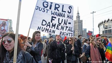 La Ley de Aborto más restrictiva de EE.UU.: Iowa prohíbe el aborto en caso de latido fetal