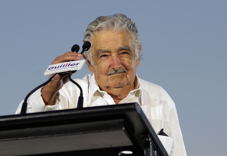 guillier pepe mujica.jpg