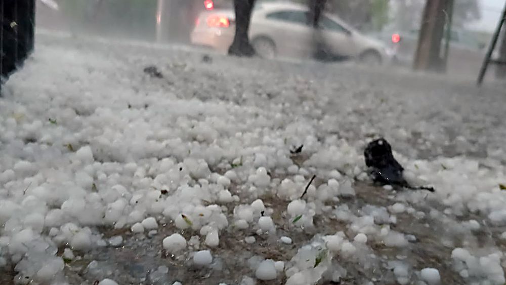 Granizos en Providencia, Santiago. Créditos: Agencia UNO.&nbsp;