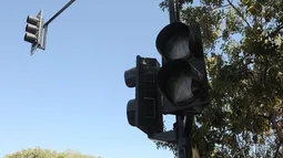 Masivo corte de luz en Santiago: 550.000 clientes afectados, 7 estaciones de Metro cerradas y semáforos apagados