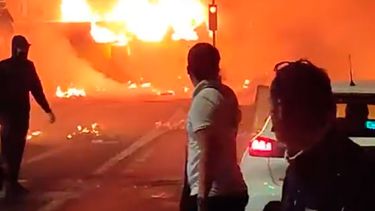 Protestas en Francia: Desmienten que muerte de bombero se relacione a manifestaciones