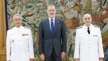 Buque Escuela Esmeralda celebra 70 aniversario de primer izado de bandera con Rey de España