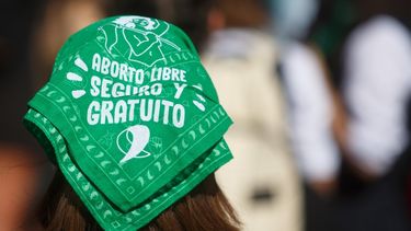 Coordinadora anticipa 8M y advierte que Matthei lideraría gobierno de los dueños de Chile