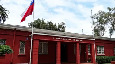 El Desconcierto | como 56 vecinos organizados en quilpue lograron fiscalizaciones tras denunciar a ambulantes por peleas y bloqueo de calles.webp