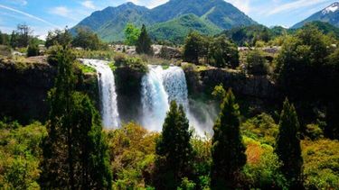 El Desconcierto | Salto del rio Truful Truful.jpg