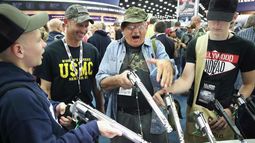 Texas tendrá una reunión del ‘lobby de las armas’ pese a masacre escolar de esta semana