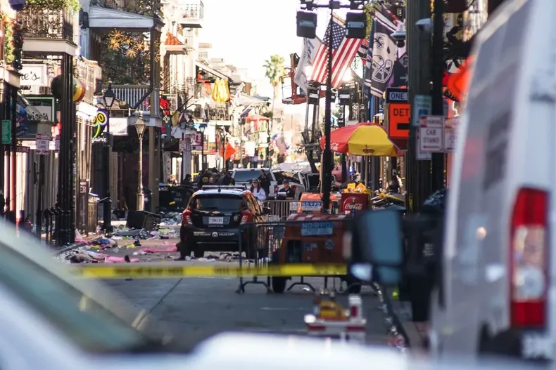 9572 nueva orleans atropello.webp