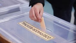 Cansancio ciudadano y crisis ética ponen en duda que oficialismo y DC retengan 15 de las 16 regiones