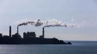 Explotación de combustibles fósiles como gas, petróleo y carbón.&nbsp;