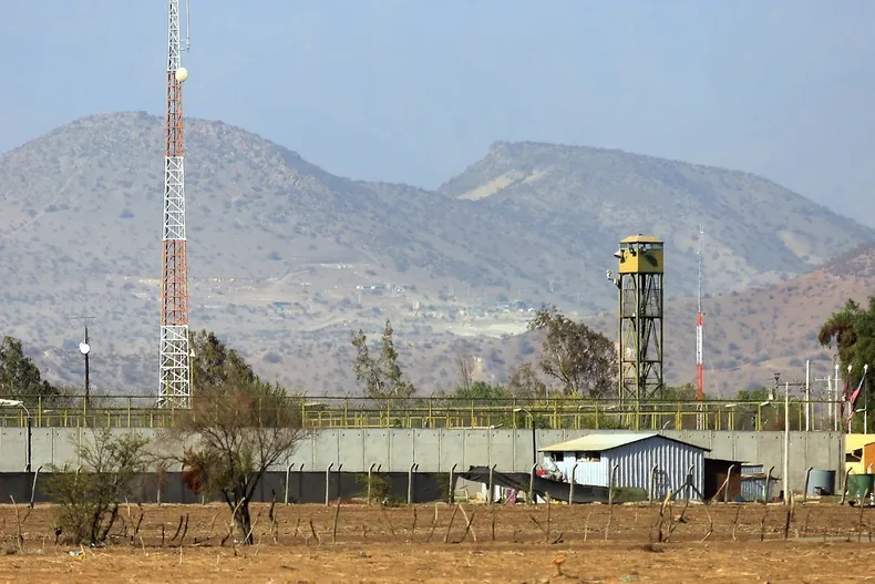 conyuge de interno de punta peuco exigio 136 millones por negligencia en atencion de recluso con covid rechazaron demanda.webp