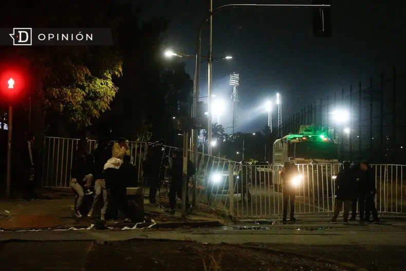 14398 desmanes cerca del estadio monumental.webp