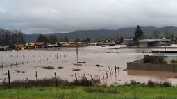 La última vez que Chile sufrió con el Fenómeno de El Niño fue el año 2023 cuando se inundó todo Licantén y otras ciudades - Agencia Uno La última vez que Chile sufrió con el Fenómeno de El Niño fue el año 2023 cuando se inundó todo Licantén y otras ciudades - Agencia Uno