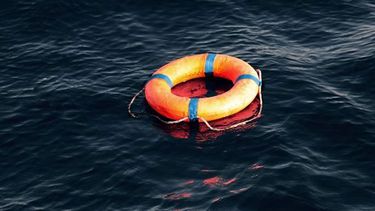 VIDEO| Tragedia humanitaria en Libia: Más de 60 migrantes desaparecen al naufragar su bote
