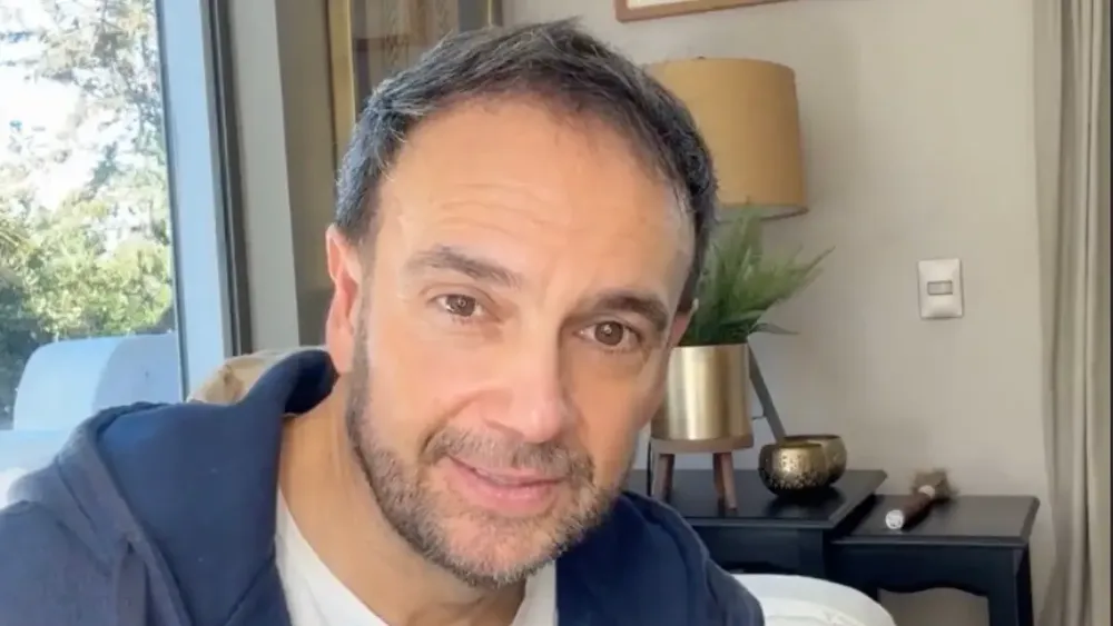 Caí como un pollito: Rodrigo Sepúlveda revela detalles de la grave influenza que lo dejó postrado y delirando