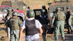 Acusan a Carabineros de atropellar y arrollar a padre de familia mapuche en presencia de sus pequeños hijos