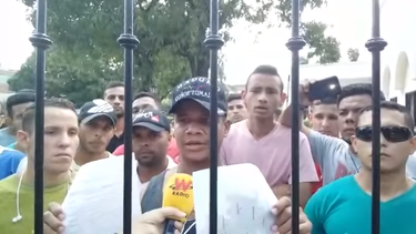 VIDEO| Militares venezolanos desertores denuncian el abandono del gobierno colombiano y solicitan ayuda a Guaidó