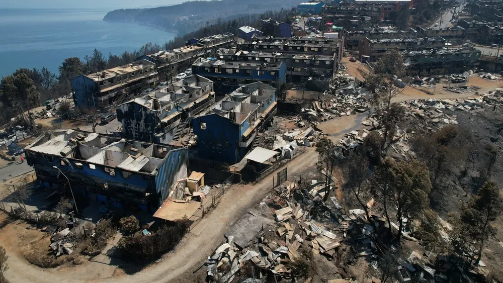 “Nos enluta como país”: Presidente Boric declara Duelo Nacional debido a las 21 víctimas fatales de los incendios forestales