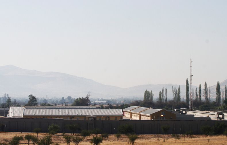 A_UNO_745443.jpg