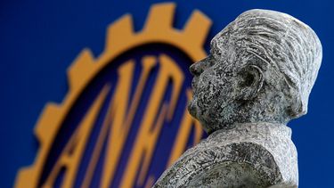 ANEF amenaza a Piñera con parar el país si hay despidos de funcionarios públicos