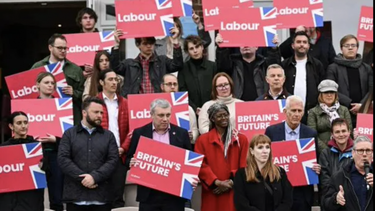 Laboristas ingleses van camino a mayor victoria electoral en la historia según sondeo