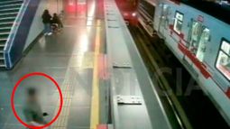 Fatal accidente en el Metro de Santiago - Agencia Uno