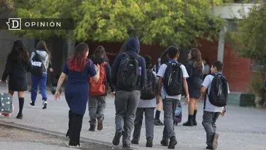 El Desconcierto | 21072 escolares entrando a clases.webp
