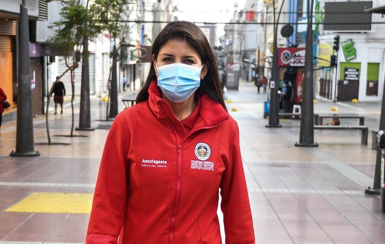 Karen Rojo 1.jpg