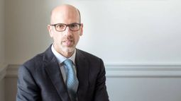 Entrevista a Daniel Markovits: Autor de La trampa de la meritocracia explica cómo esta es una nueva forma de aristocracia
