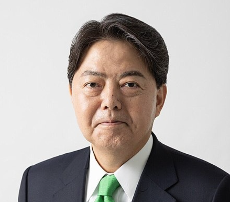 Ministro Yoshimasa Hayashi.png