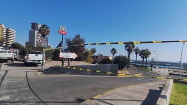 Cierran McDonalds de Antofagasta por emisión de residuos contaminantes en alcantarillas