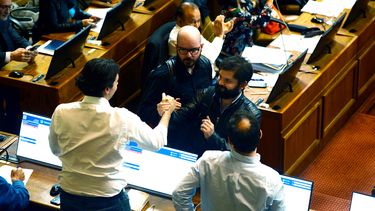 El giro del Frente Amplio tras aprobación de la Ley Antisaqueos: Reconocemos un error político