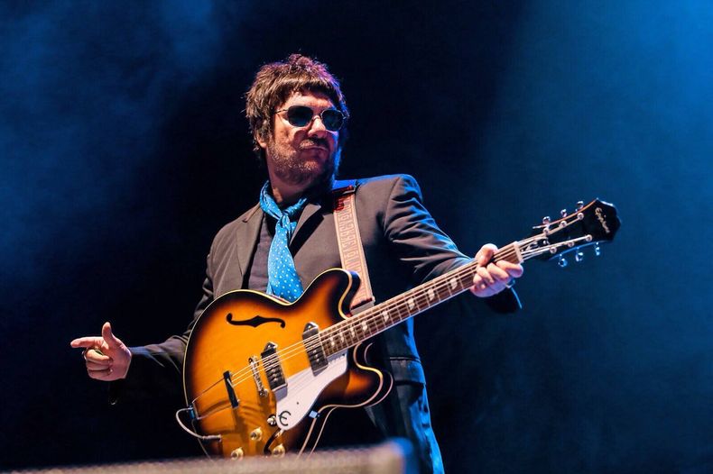 AlvaroHenriquez2015 LosTres 1.jpg