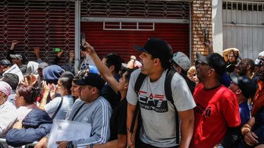¿Hubo confusión? Director de Migraciones contradice a ministro Gajardo por enrolamiento de migrantes