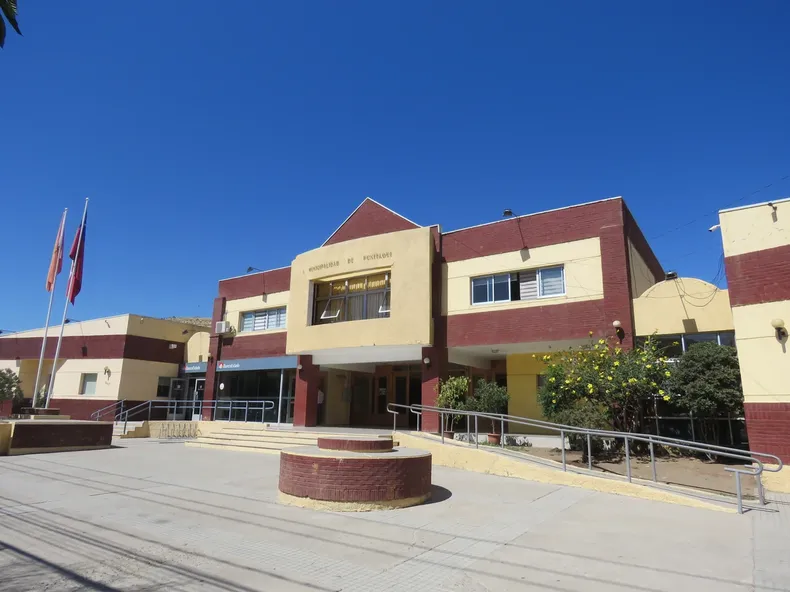 la historia de la adulta mayor de 84 anos aplastada por porton municipal tribunal condena al municipio a pagarle 10 millones.webp