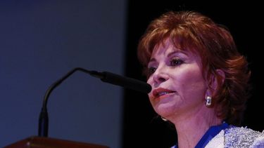 El Desconcierto | Isabel Allende scaled e1703692098776.jpg