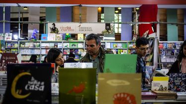 Peligraría la realización de una nueva versión de la Feria del Libro de Santiago