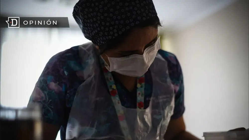 Líderes y gestoras invisibles: La paradoja de las enfermeras en el sistema de salud