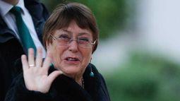 Michelle Bachelet descarta que fracaso constitucional consolide Constitución de Pinochet