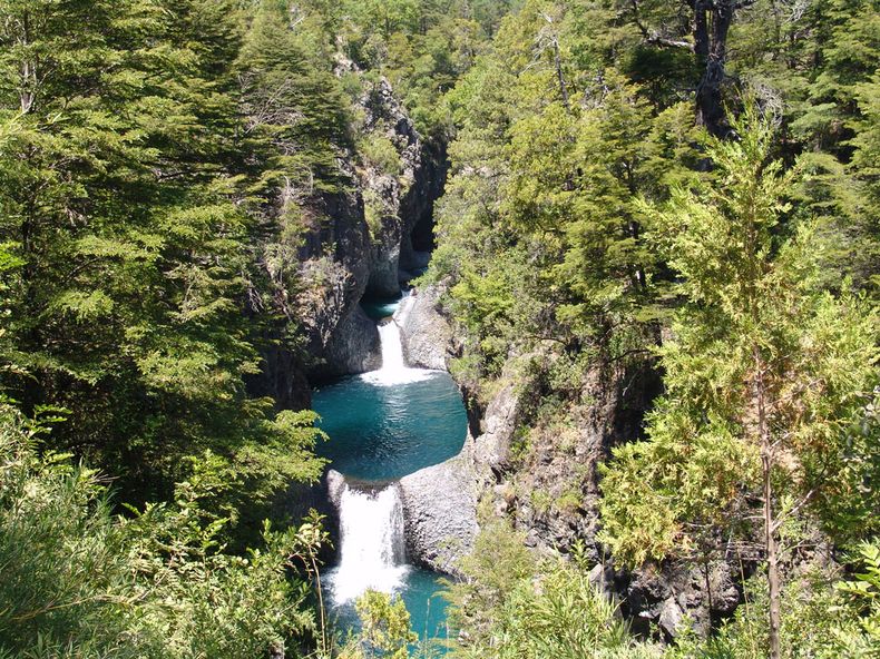 Parque Nacional Radal Siete Tazas.jpg